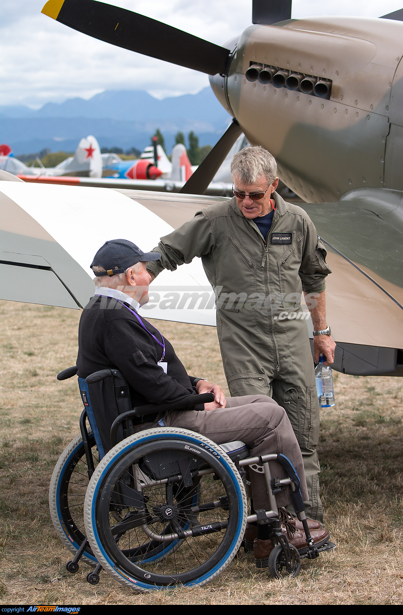 Sir Tim Wallis John Lamont Large Preview AirTeamImages