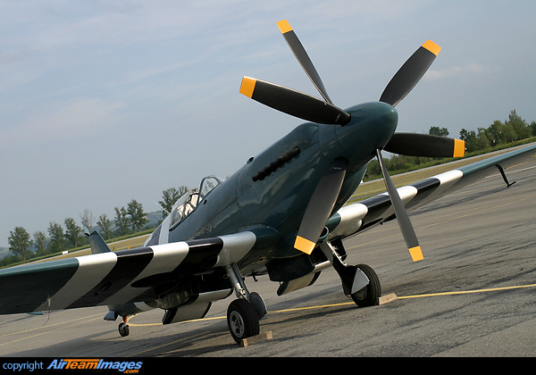 Supermarine Spitfire Mk Xix F Azjs Aircraft Pictures Photos