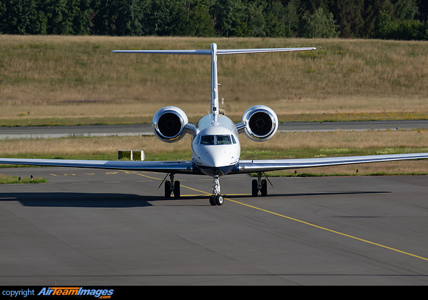 Gulfstream G550 G LSCW Aircraft Pictures Photos AirTeamImages