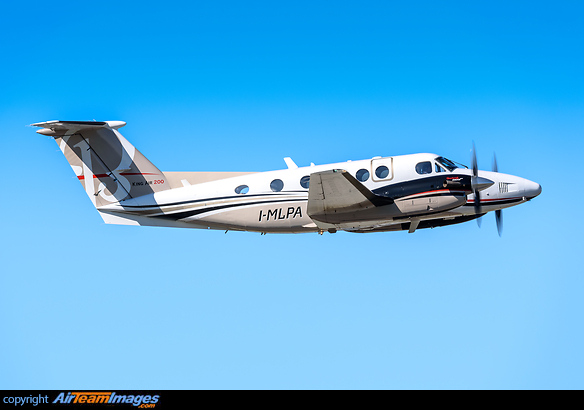 Beechcraft 200 Super King Air I MLPA Aircraft Pictures Photos