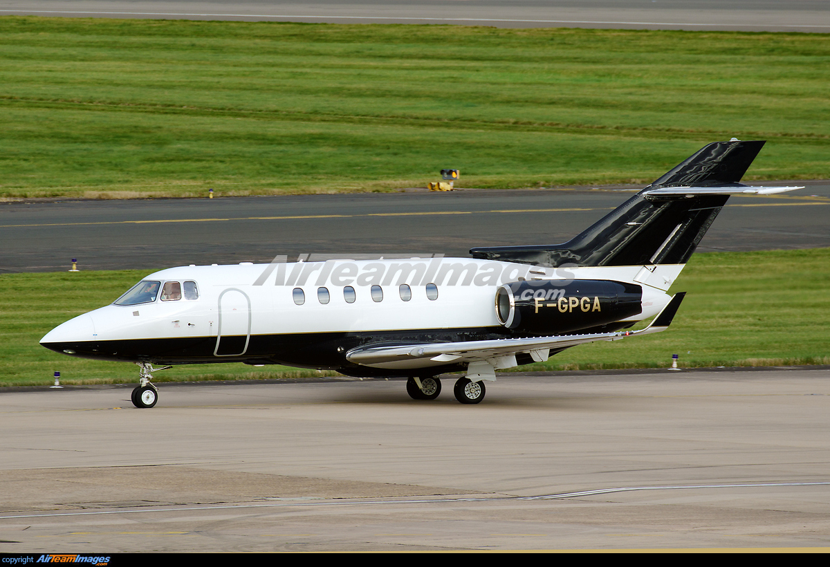 Hawker Beechcraft 900XP Large Preview AirTeamImages