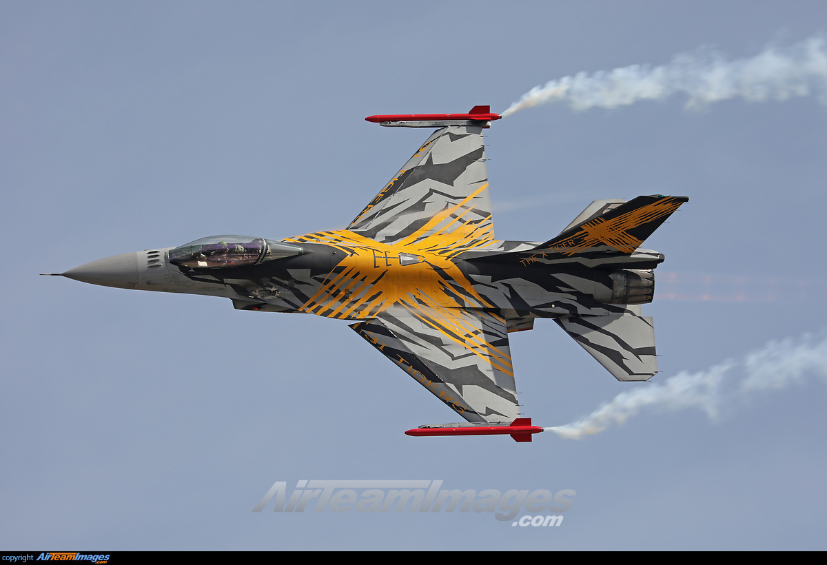 F Am Fighting Falcon Large Preview Airteamimages