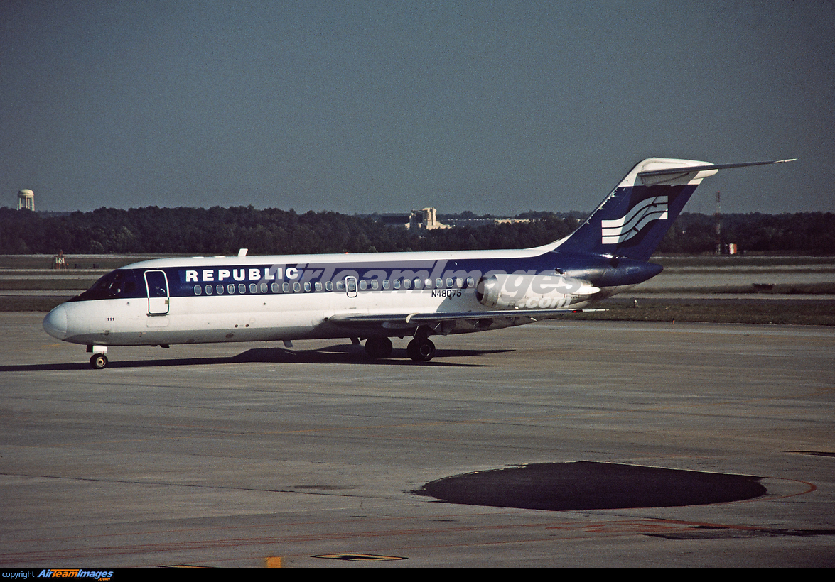 McDonnell Douglas DC 9 15 Large Preview AirTeamImages