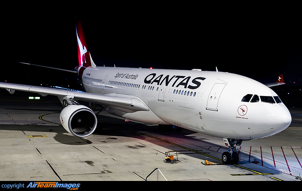 Airbus A330 202 VH EBM Aircraft Pictures Photos AirTeamImages