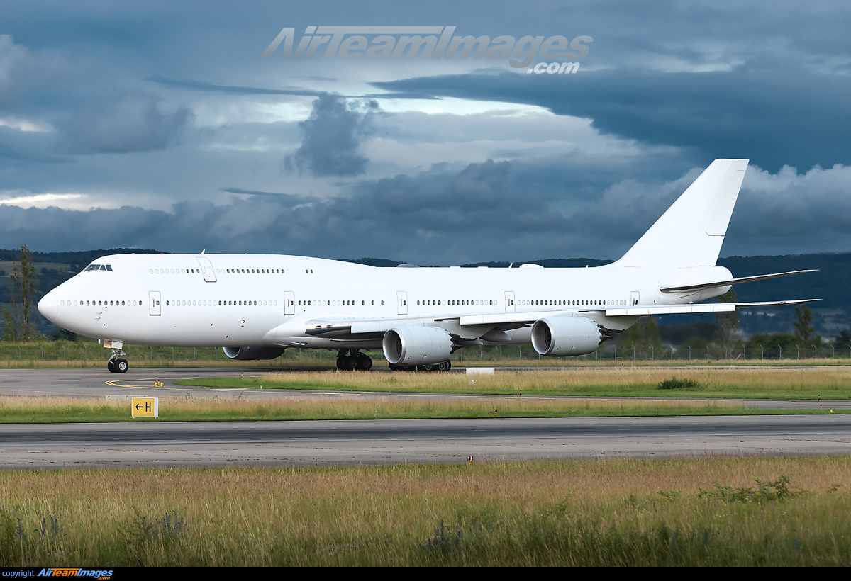 Boeing Business Jet 747 VIP Large Preview AirTeamImages