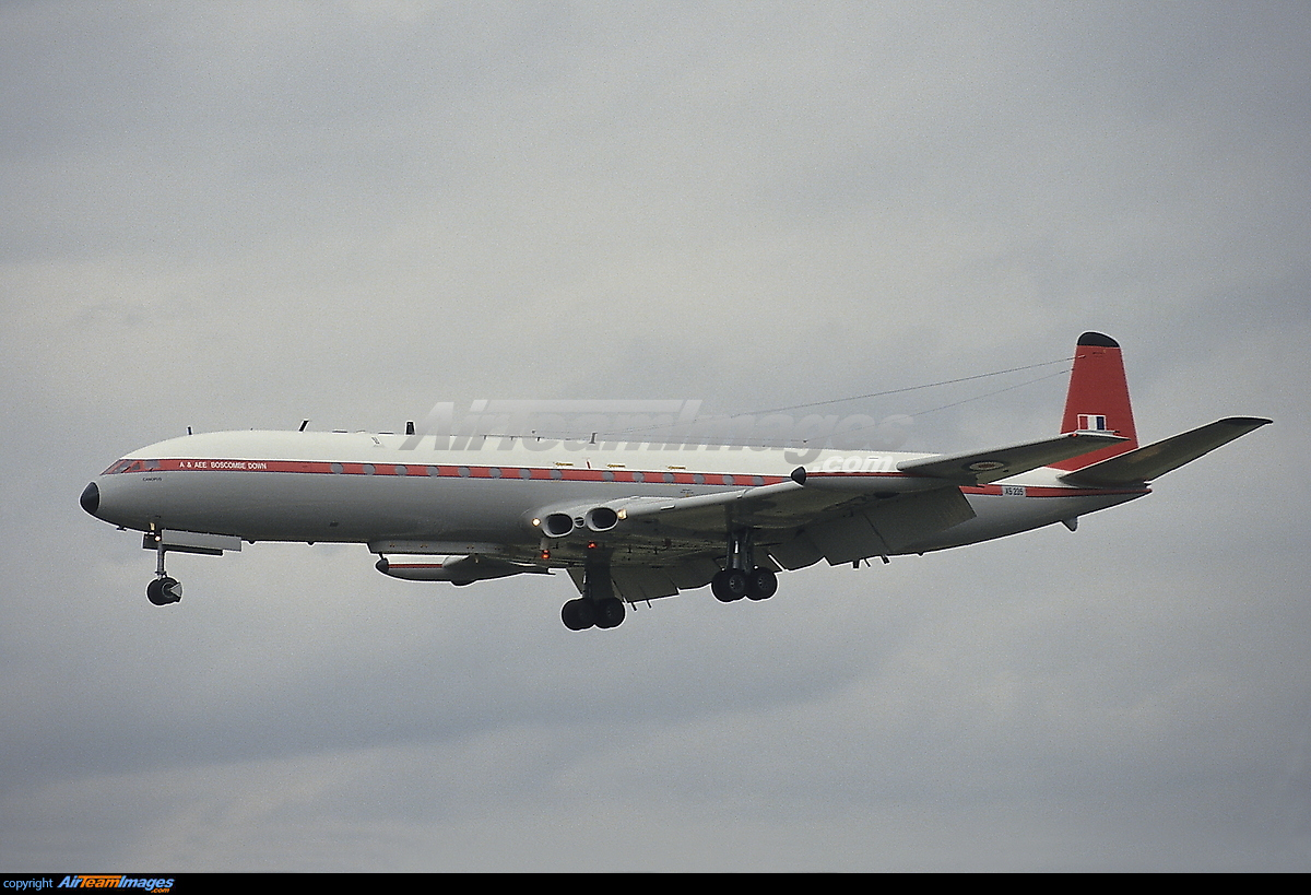 De Havilland DH 106 Comet 4C Large Preview AirTeamImages