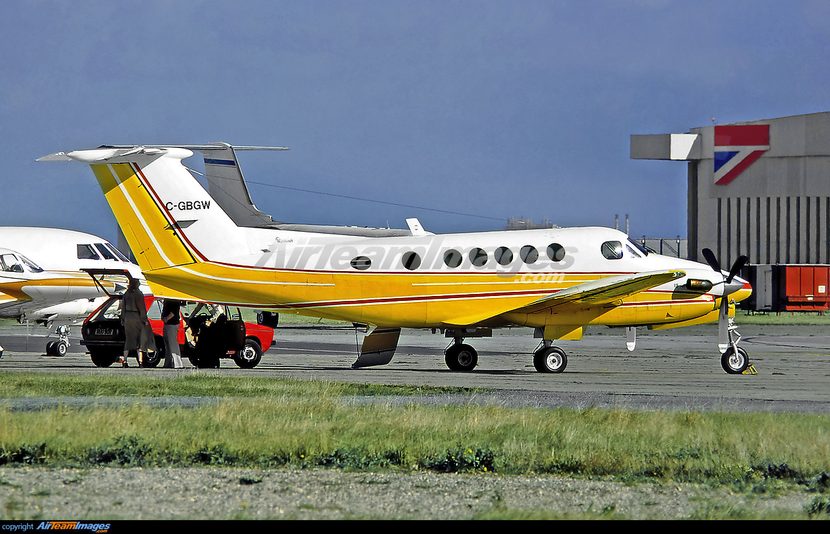 Beechcraft King Air 200 Large Preview AirTeamImages