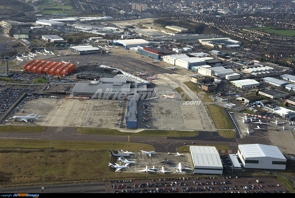 London Luton Airport Large Preview Airteamimages