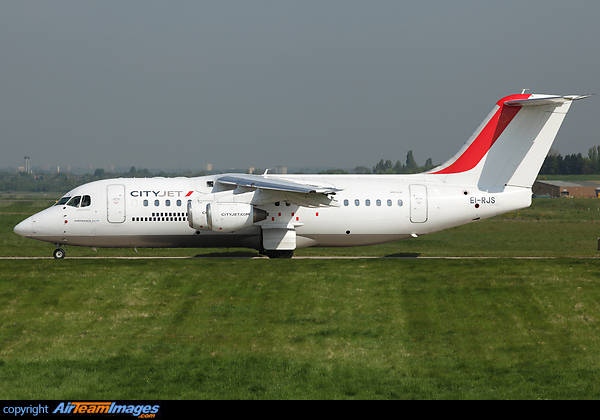 British Aerospace Avro RJ85 (EI-RJS) Aircraft Pictures & Photos ...