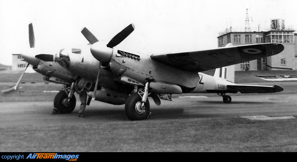 de Havilland Mosquito B35 (TJ138) Aircraft Pictures & Photos ...