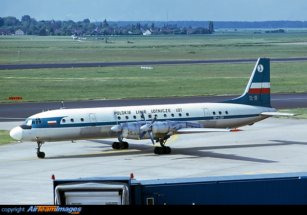 Ilyushin Il-18v (sp-lsh) Aircraft Pictures & Photos - Airteamimages.com