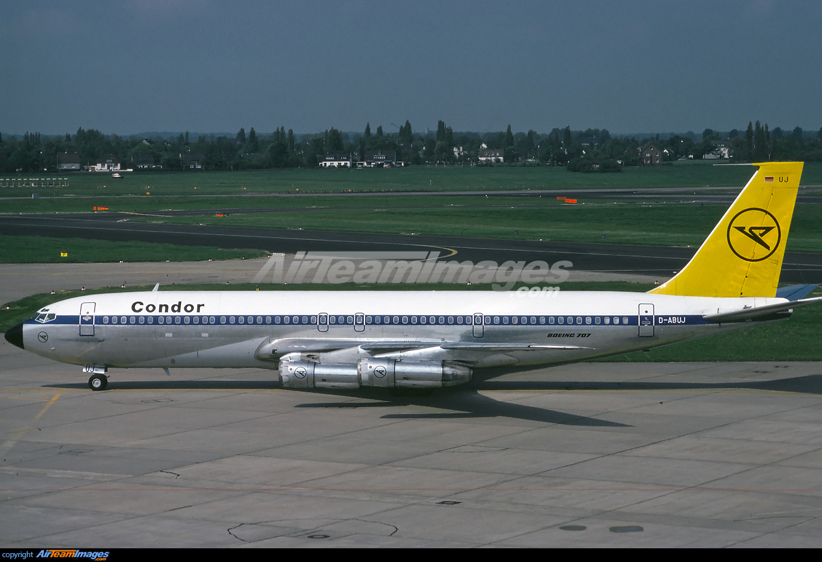 Boeing 707-330C - Large Preview - AirTeamImages.com