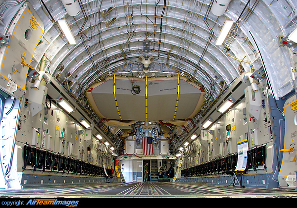 Boeing C-17A Globemaster III (09-9207) Aircraft Pictures & Photos ...