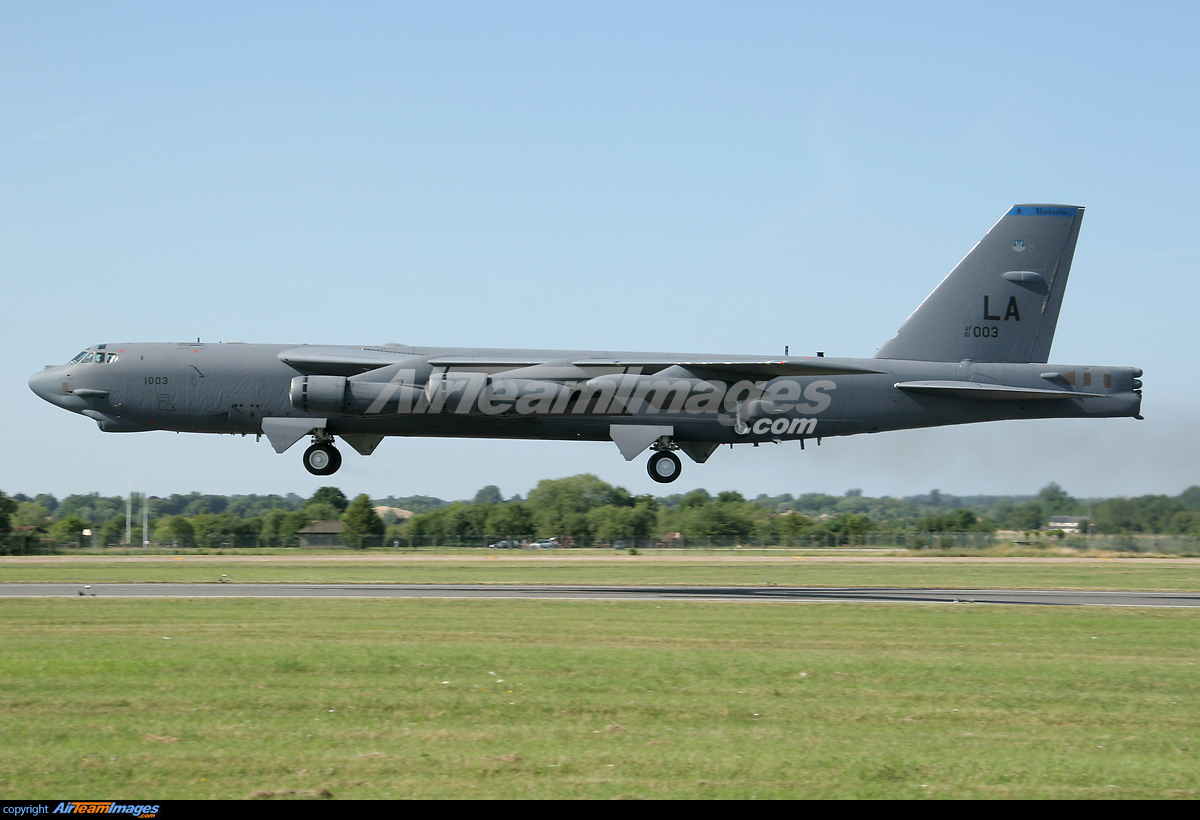 Boeing B-52H-BW Stratofortress - Large Preview - AirTeamImages.com