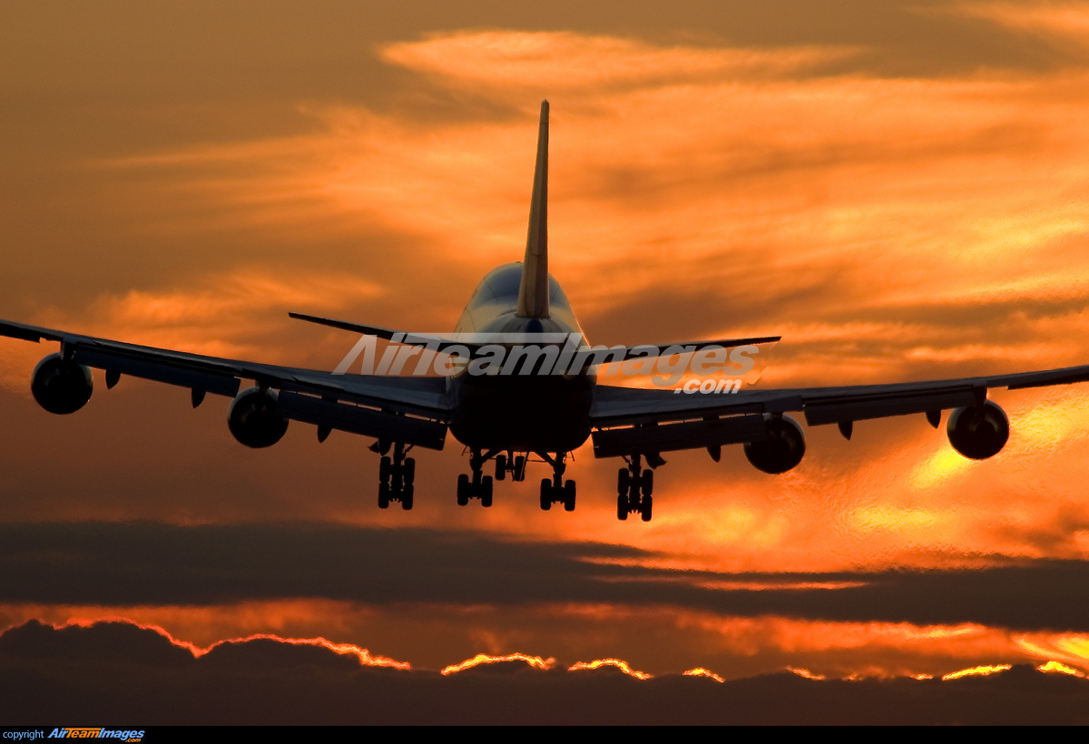 Boeing 747-400 - Large Preview - AirTeamImages.com