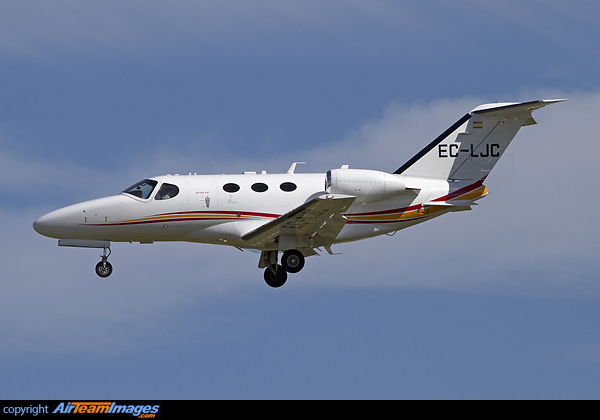 Cessna 510 Citation Mustang (EC-LJC) Aircraft Pictures & Photos ...