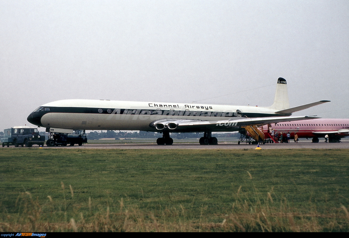 De Havilland DH-106 Comet 4B - Large Preview - AirTeamImages.com