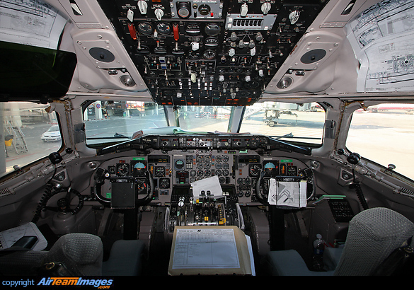 McDonnell Douglas MD-83 (F-GMLU) Aircraft Pictures & Photos ...