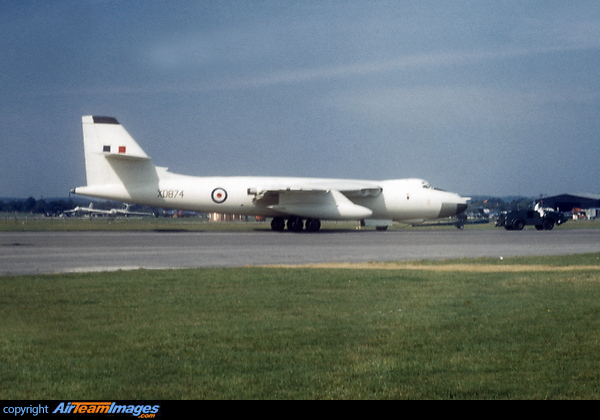 Vickers Valiant BK1 (XD874) Aircraft Pictures & Photos - AirTeamImages.com