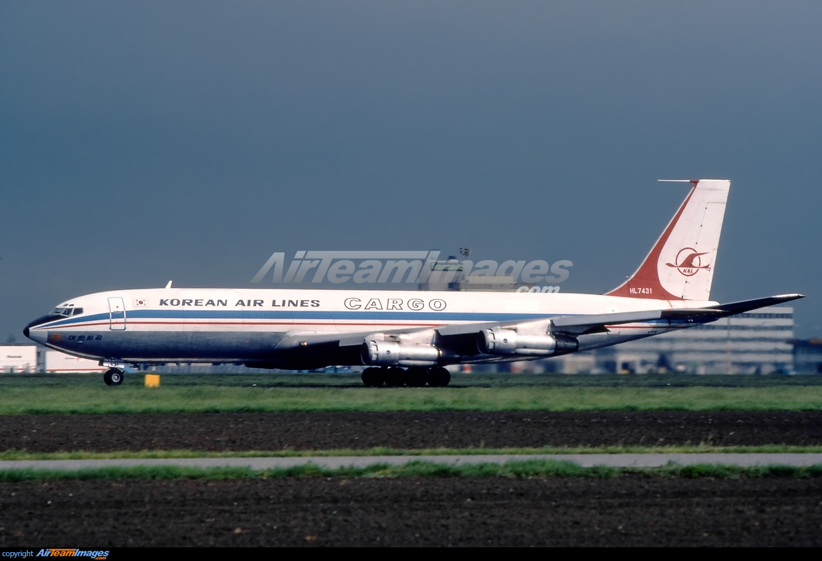 Boeing 707-321C - Large Preview - AirTeamImages.com