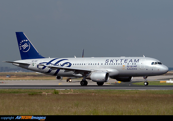 Airbus A320-214 (HZ-ASF) Aircraft Pictures & Photos - AirTeamImages.com