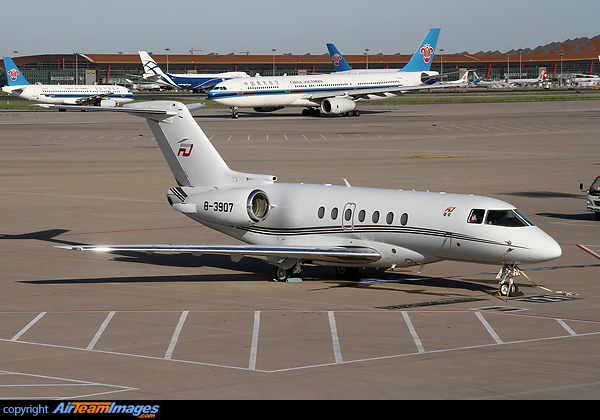 Hawker Beechcraft Hawker 4000 (B-3907) Aircraft Pictures & Photos ...