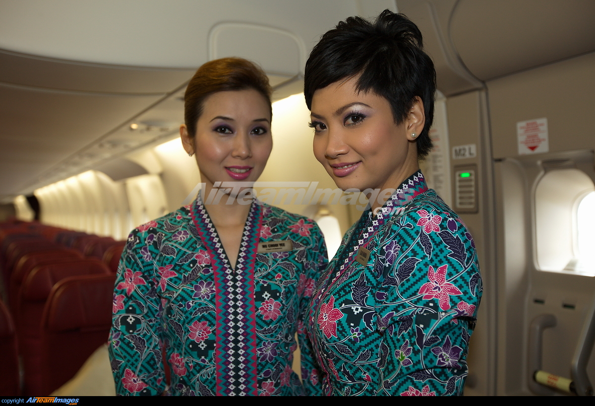 Malaysia Airlines Cabin Crew Large Preview