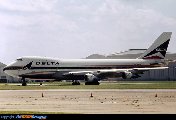 Boeing 747-132 (N9896) Aircraft Pictures & Photos - AirTeamImages.com