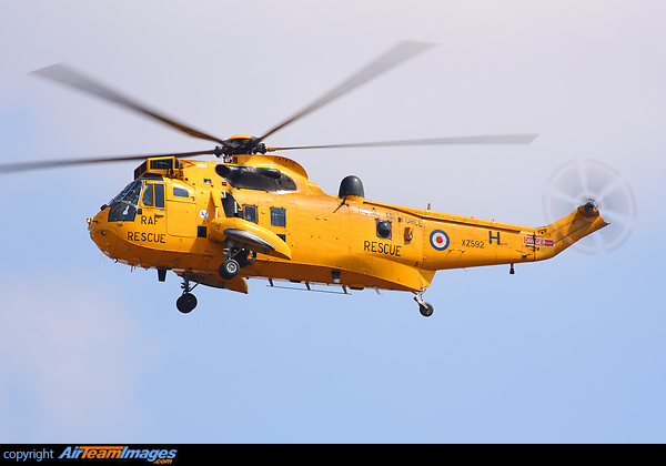 Westland Sea King HAR.3 (XZ592) Aircraft Pictures & Photos ...