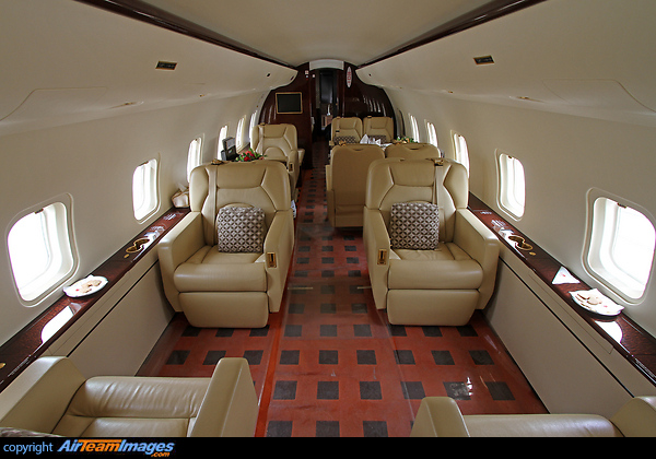 Bombardier Challenger 850 (b-7795) Aircraft Pictures & Photos 