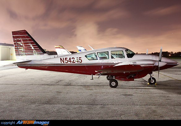 Piper PA-23-250 Aztec (N54245) Aircraft Pictures & Photos ...