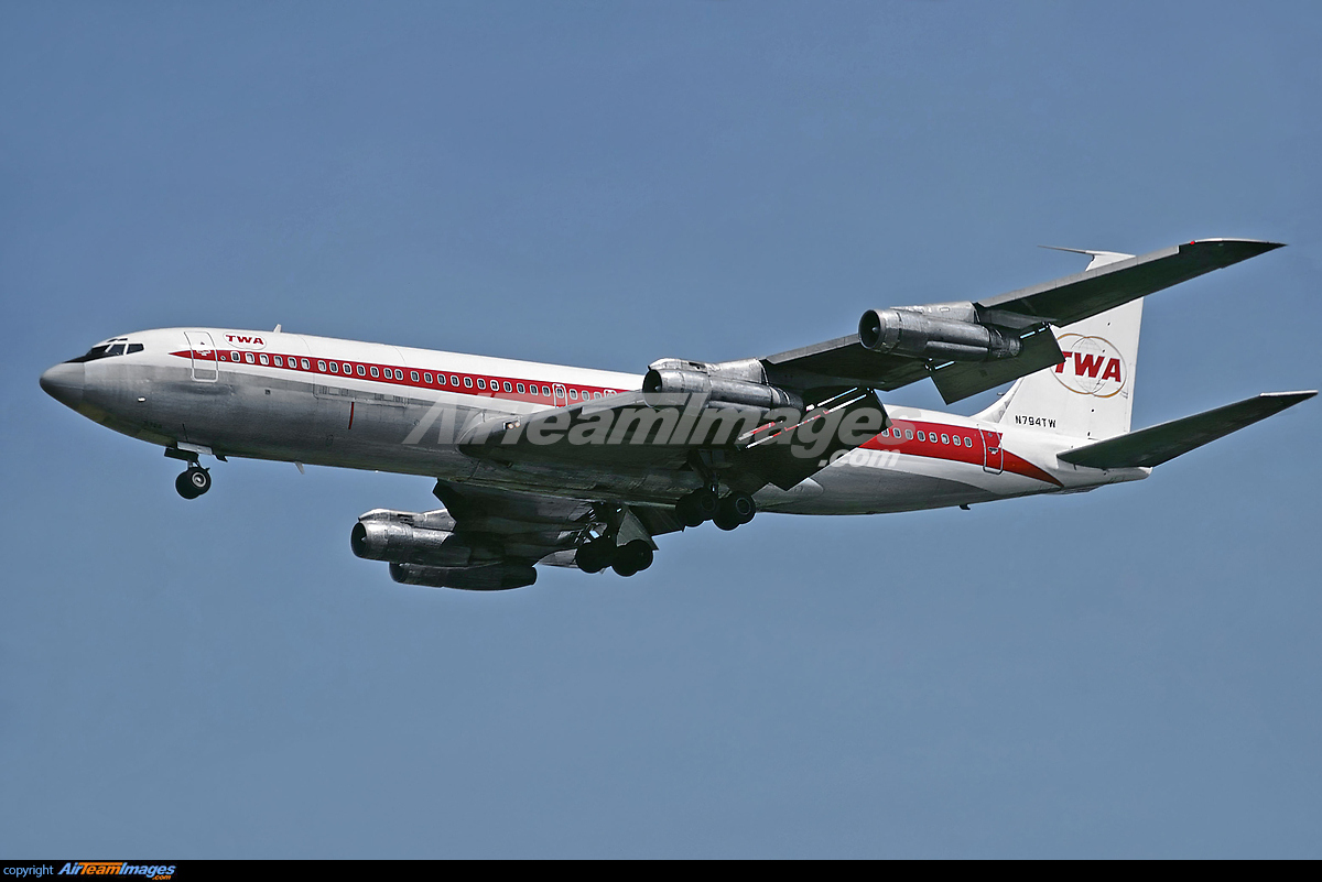 Boeing 707-331C - Large Preview - AirTeamImages.com