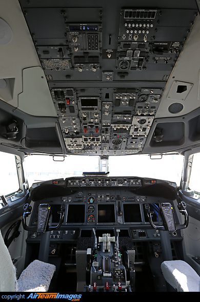 Boeing 737-8BK (OO-VAC) Aircraft Pictures & Photos - AirTeamImages.com