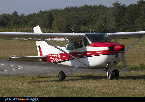 Cessna 172N Skyhawk II (D-EOLB) Aircraft Pictures & Photos ...