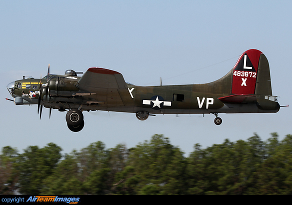 Boeing B-17G Flying Fortress (N7227C) Aircraft Pictures & Photos ...