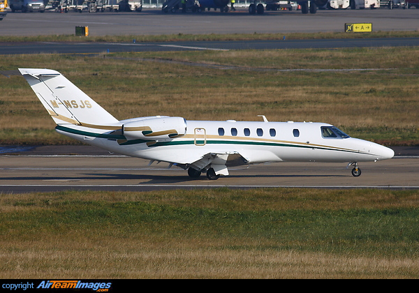 Cessna 525C CitationJet CJ4 (M-NSJS) Aircraft Pictures & Photos ...