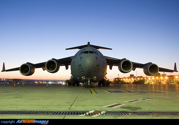 Boeing C-17A Globemaster III (04-4132) Aircraft Pictures & Photos ...