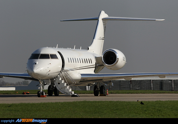 Bombardier Global 5000 (N15PX) Aircraft Pictures & Photos ...