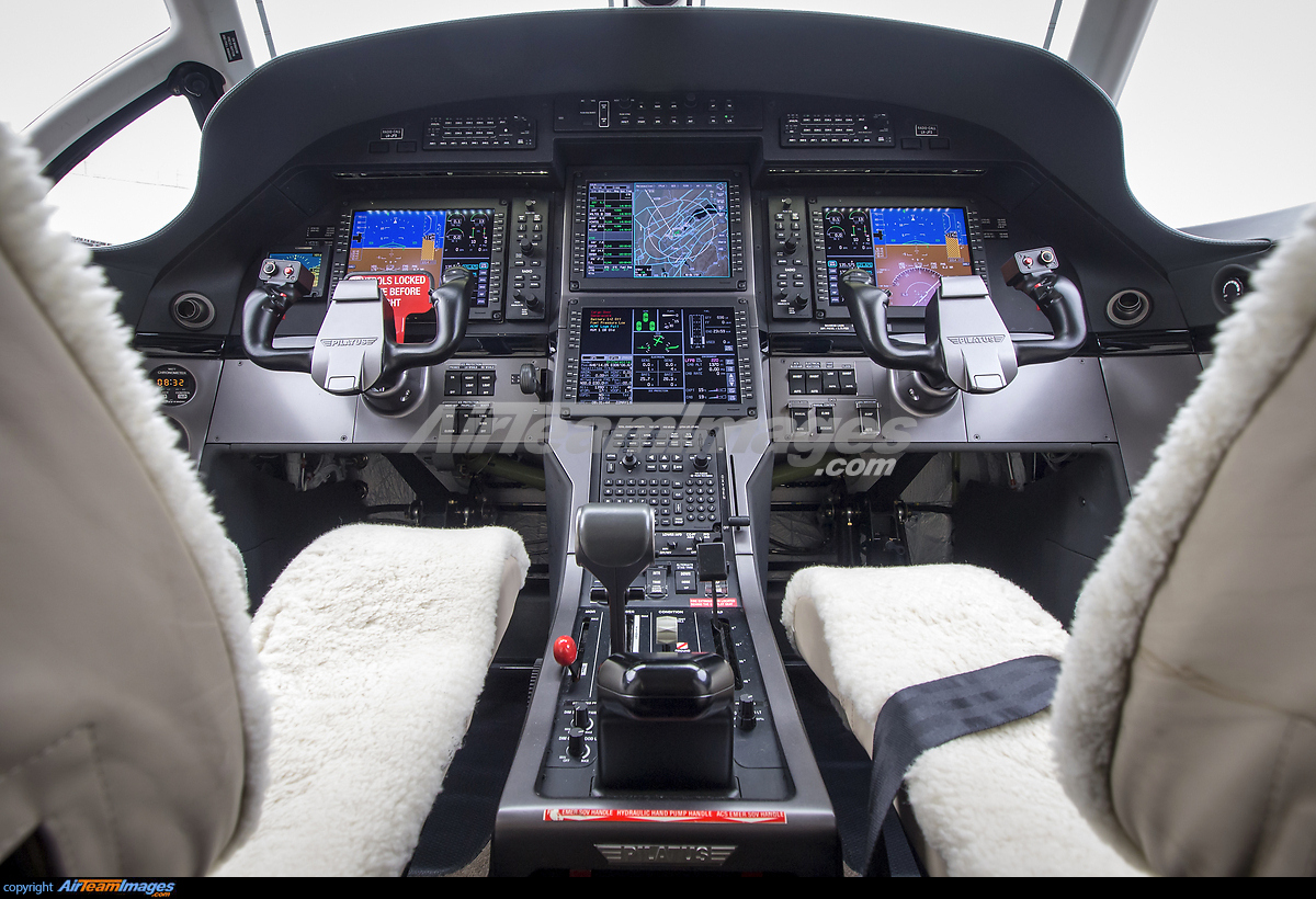 Pilatus PC-12/47E - Large Preview - AirTeamImages.com