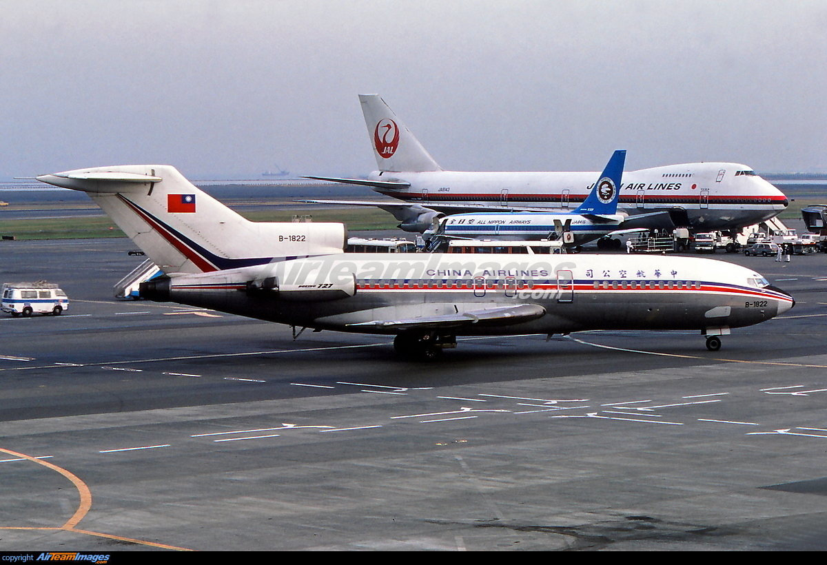 Boeing 727-109C - Large Preview - AirTeamImages.com