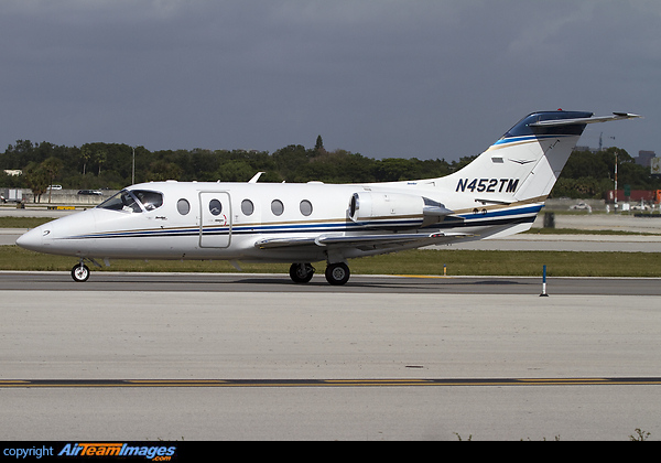 Hawker 400xp фото