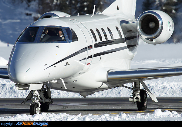 Embraer Phenom 300 (G-JAGA) Aircraft Pictures & Photos - AirTeamImages.com