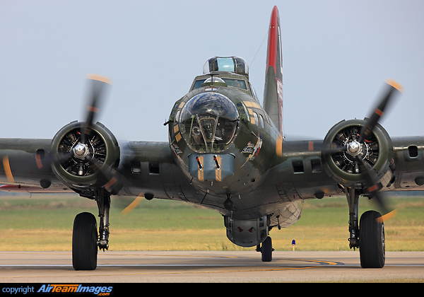 Boeing B-17G Flying Fortress (N7227C) Aircraft Pictures & Photos ...