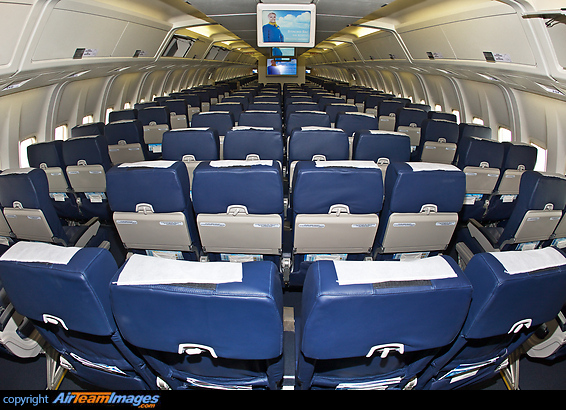 Boeing 767-33A/ER (UR-GEB) Aircraft Pictures & Photos - AirTeamImages.com