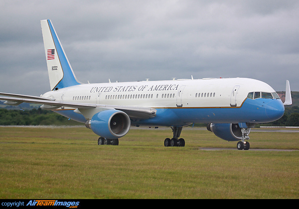 Boeing C-32A (98-0002) Aircraft Pictures & Photos - AirTeamImages.com