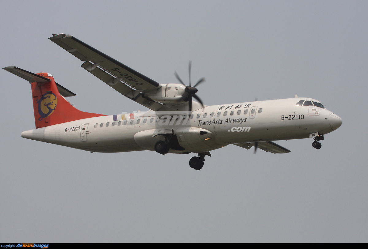 ATR 72-500 - Large Preview - AirTeamImages.com