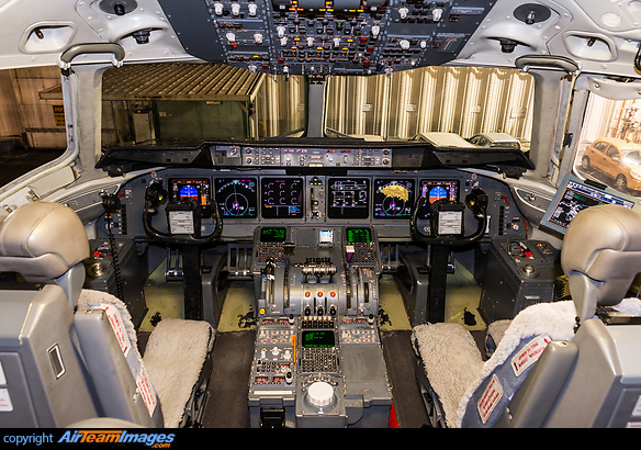 McDonnell Douglas MD-11F (D-ALCR) Aircraft Pictures & Photos ...