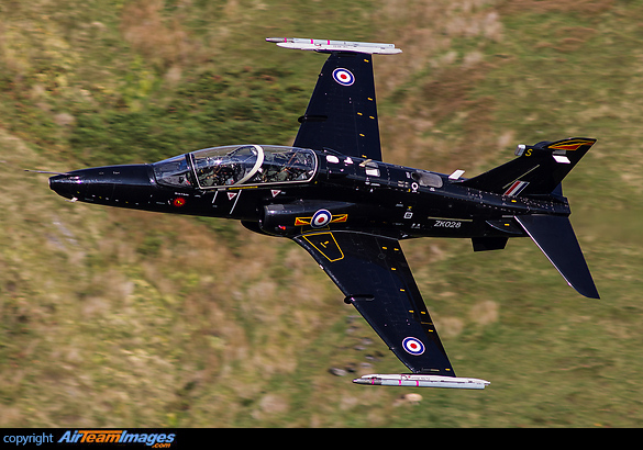 British Aerospace Hawk T2 (zk028) Aircraft Pictures & Photos 