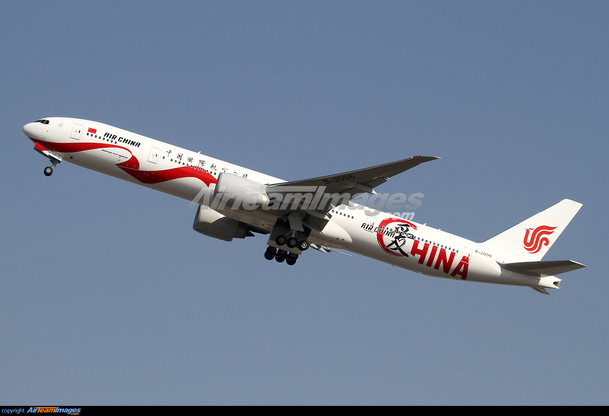 Boeing 777-39L/ER - Large Preview - AirTeamImages.com