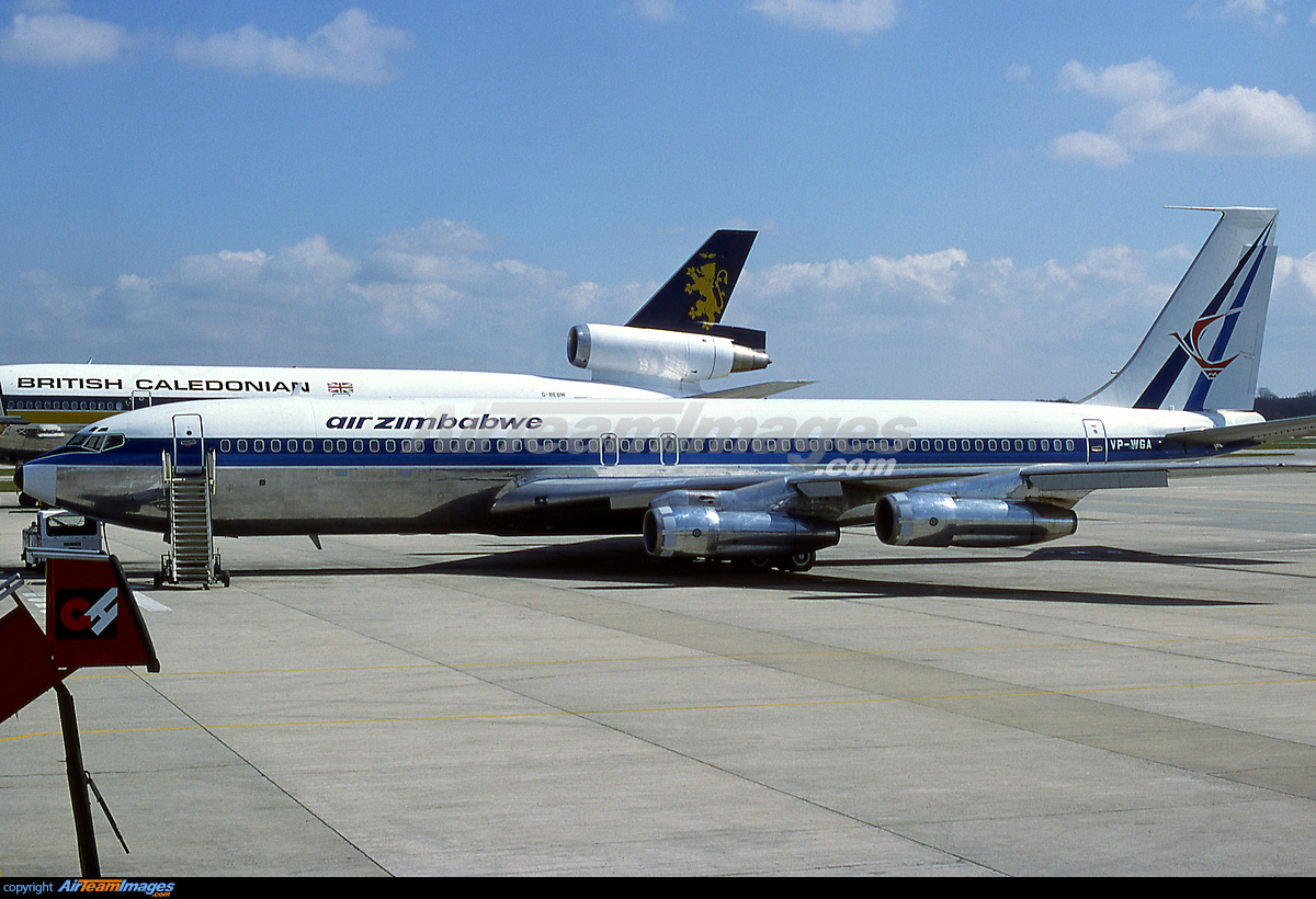 Boeing 707-330C - Large Preview - AirTeamImages.com